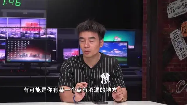 發(fā)動(dòng)機(jī)冷卻液減少報(bào)警燈亮怎么辦？